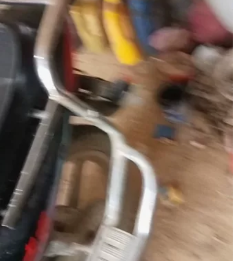 摩托车110银钢品牌，九成新，正常骑行，无...