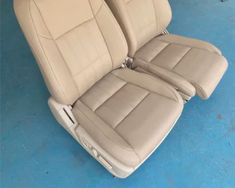 新款雷克萨斯ES电动座椅 主驾12向电动，...