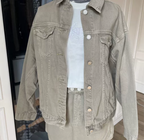 white牛仔上衣半裙套装 适合平时穿S ...