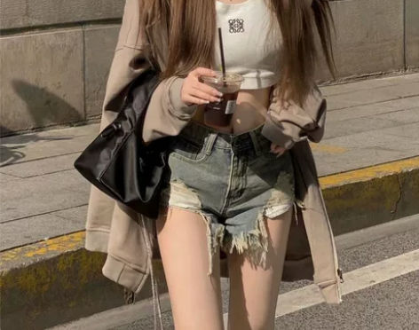 2022夏季新款做旧高腰牛仔短裤女A字破洞...
