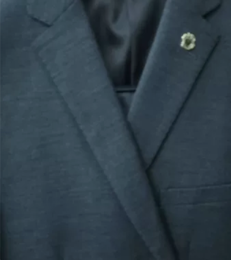男式西服，全新，180/78 感兴趣的话点...