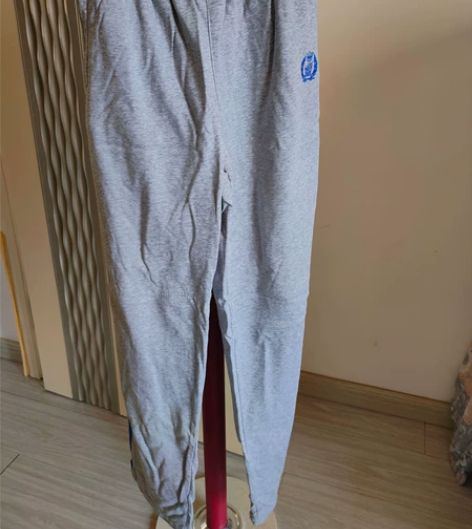 男士运动服套装,180斤以下可穿,几乎全新...