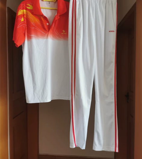 男士短袖运动服,新,面料:涤纶。上衣 2X...