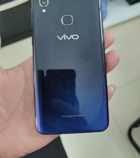 女士一手用机，VIVOZ3i 标准版内存1...