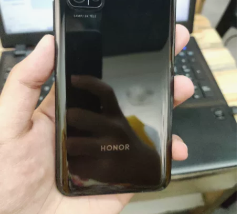 荣耀30s 麒麟820 8+128 换过外...