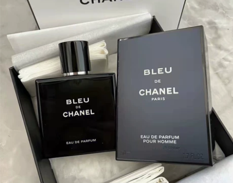 蔚蓝男士香水 100mll 准新未用的 出...