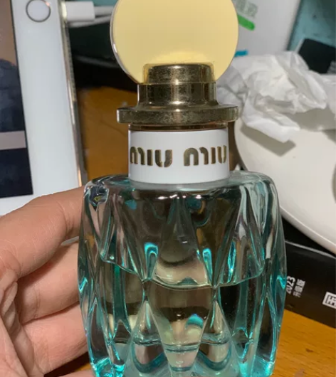 miumiu 香水,蓝瓶黄盖50ml! 好...