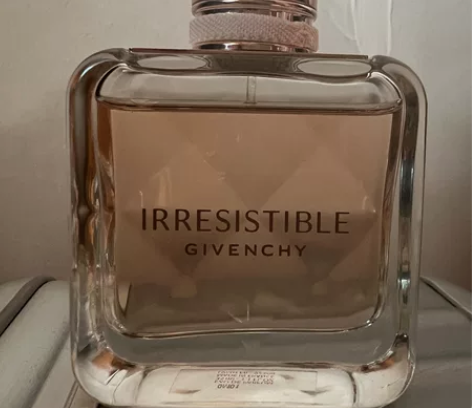 Givenchy纪梵希倾城edp香水35毫...