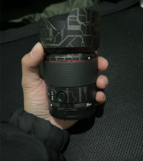 出个永诺35F2 索尼E卡口全画幅微单镜头...