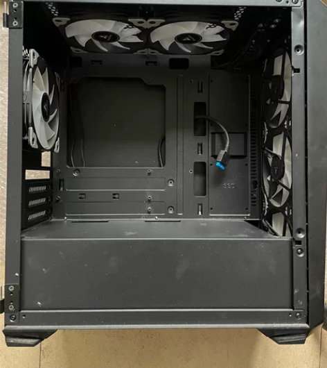 爱国者机箱，玻璃侧透 侧拉门机箱 带5个风...