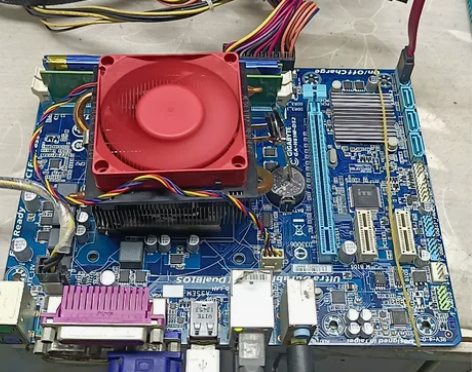 技嘉H61M-DS2主板 原装拆机的正常使...