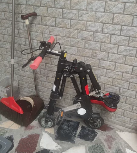 A-bike微型折叠自行车，放在汽车后备箱...