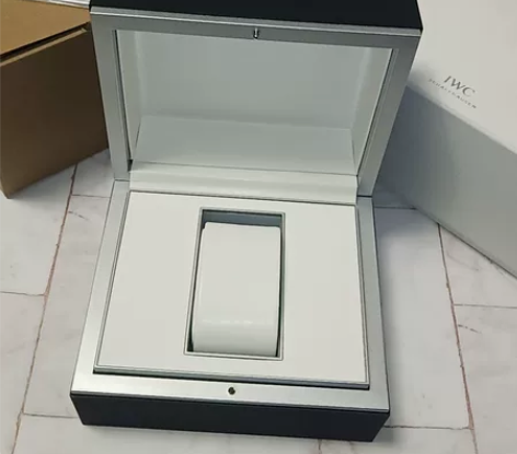 95成新手表收纳盒约会表盒大师表盒万国表盒...