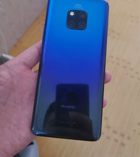 华为Mate20 Pro，8+256，极光...
