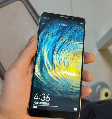 华为mate10pro，6+128g，成色...