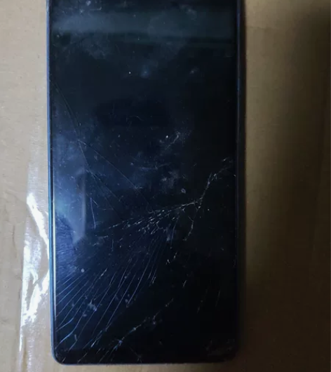 小米手机，主板是好的。小米8CE 感兴趣的...