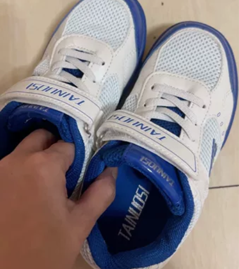 乒乓球训练鞋 32码 穿不到10次 感兴趣...
