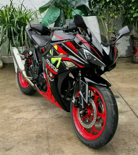 国四电喷21年雅马哈Ⅴ6款跑车：200CC...
