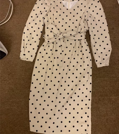 法式复古波点泡泡袖灯芯绒连衣裙包臀裙 腰围...