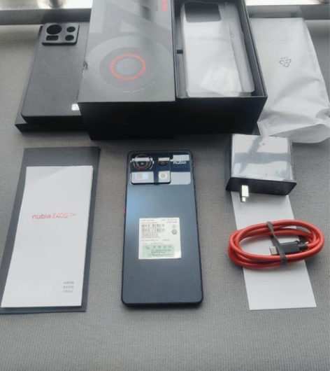 99新努比亚Z40SPro夜海12+512...