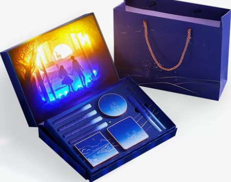 全新彩妆套盒（口红/眼线笔/睫毛膏/眼影/...