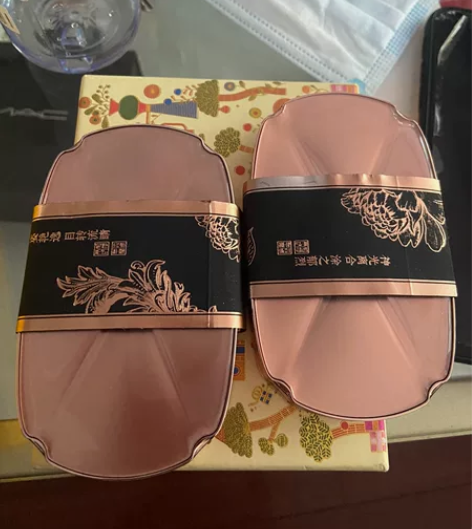 姬存希月光宝盒眼影全新套盒里拆出来 40一...