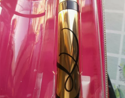 雅诗兰黛睫毛膏，01号黑色，全新未拆，所见...