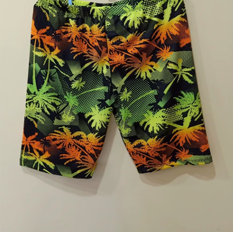 时尚男士泳裤，全新的只是没有吊牌了，XL码...