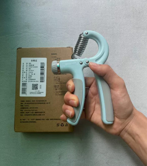 高颜值握力器！可以随时锻炼手部力量，平时按...