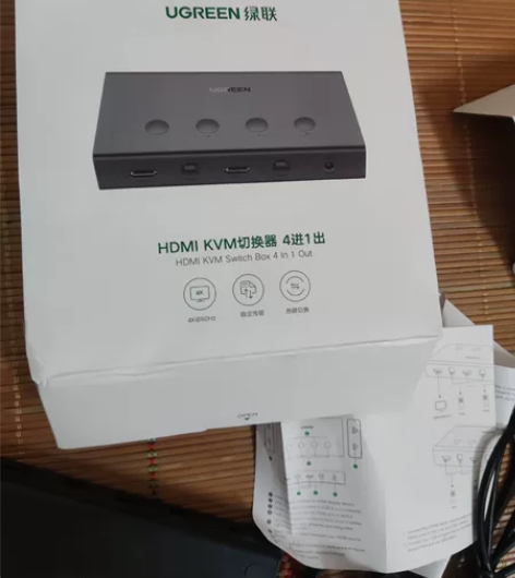 绿联切换器4进1出(KVM切换器) 绿联切...