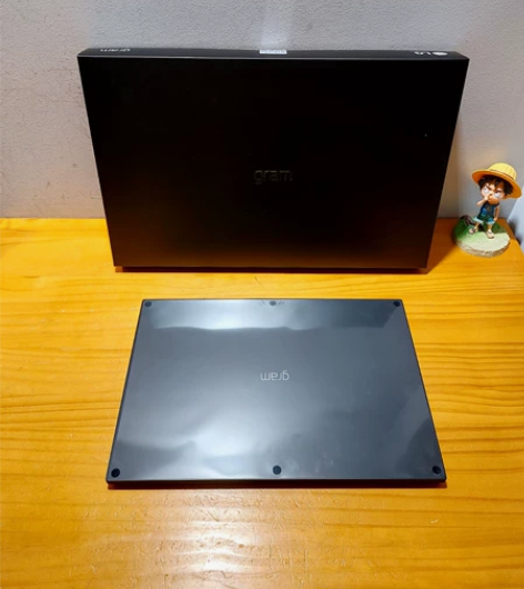 lg gram17 2021款 11代i5...