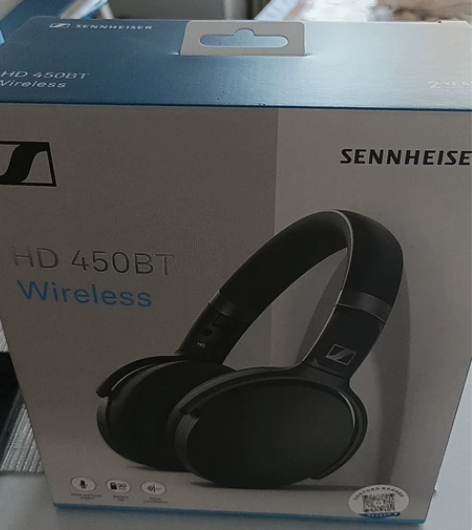 森海塞尔HD450BT，公司奖励，还未开封...