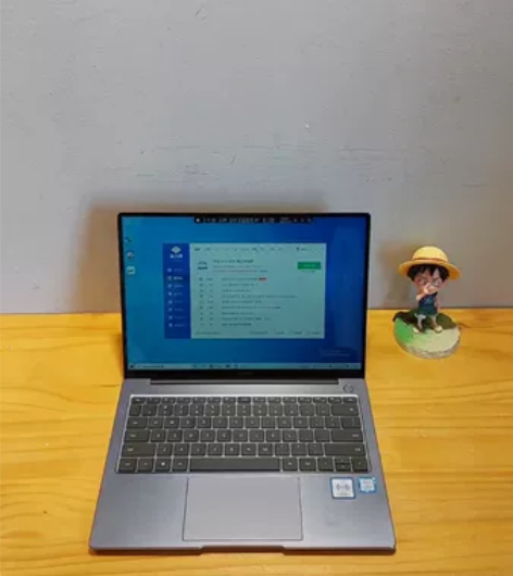 华为matebook 14 2019款 8...