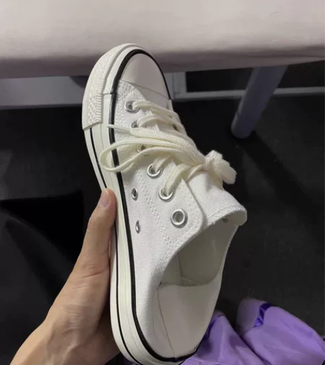 白色帆布鞋高低帮 感兴趣的话点“我想要”和...