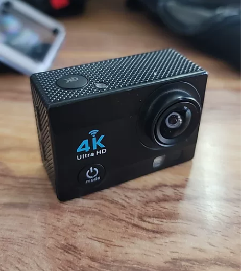 运动相机转让，可以当摩托车行车记录仪，本地...