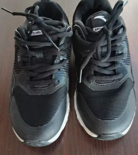 安踏童鞋，实体店买的，小了便宜转，秋冬款，...