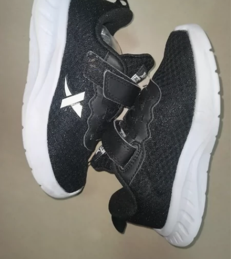 特步童鞋，29码，可小刀 感兴趣的话点“我...
