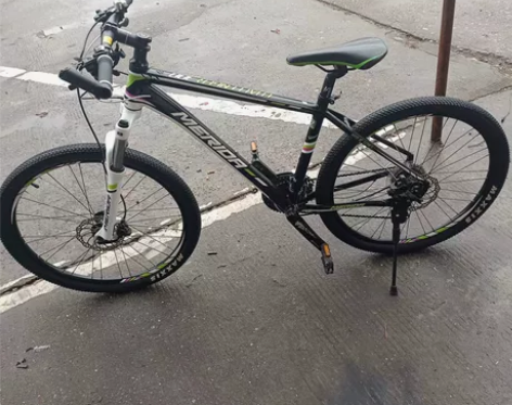 美利达挑战者300成色好新，全部原装，懂车...