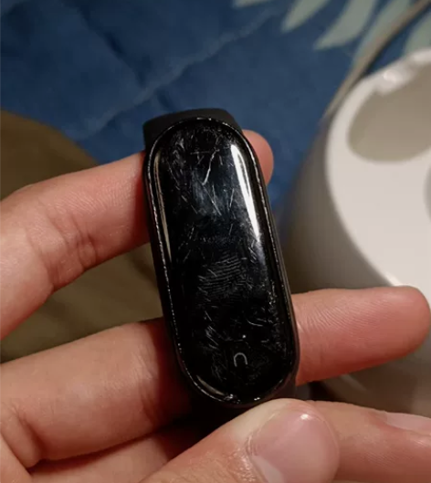 小米手环5NFC 成色八成新左右吧！表带是...