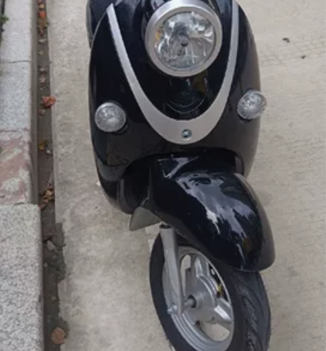 出9.8成新名牌爱玛 雅迪 台铃 绿源 小...