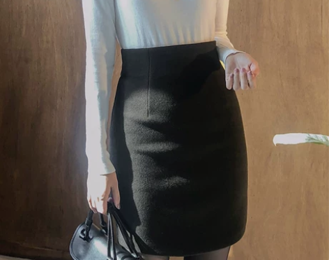 毛呢短裙女秋冬2021新款高腰性感包臀裙半...