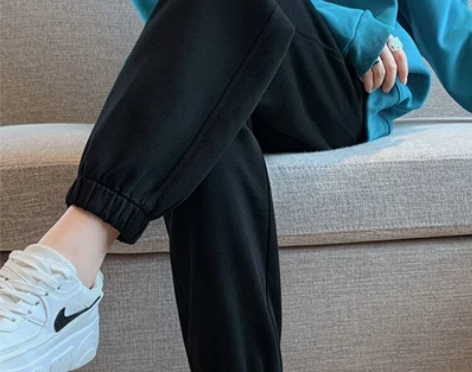 显瘦抽绳运动保暖加绒加厚女款秋冬季宽松束脚...