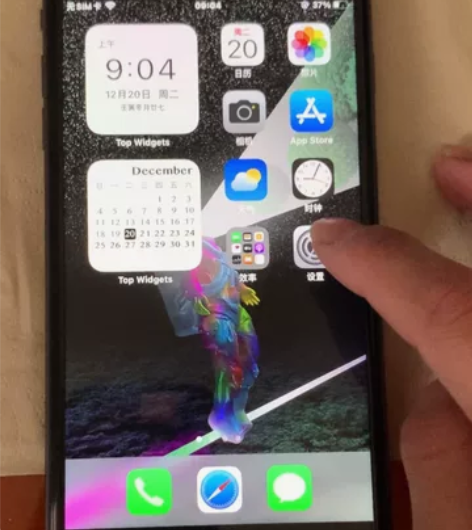iPhone 8p 64g美版卡贴机，原屏...