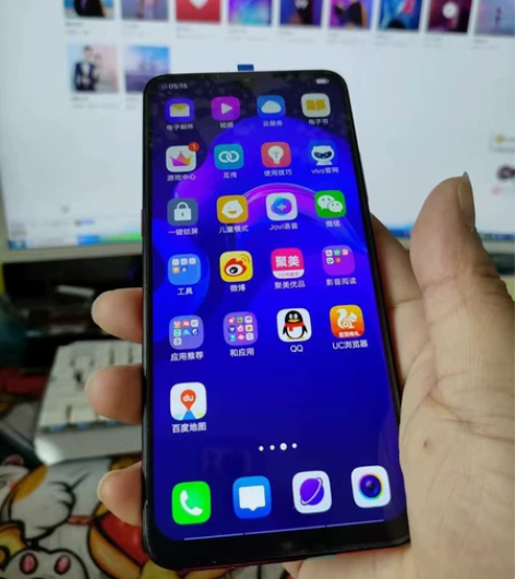 ViVO X23幻影红，8+128G自用款...