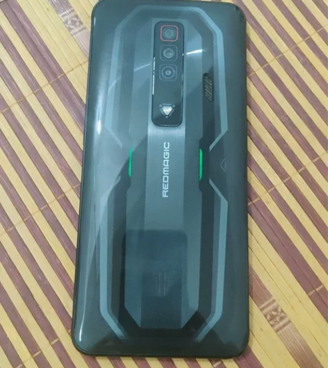 努比亚红魔7 带盒 保修到明年3月 手机账...
