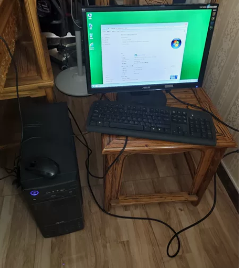 台式机，64位操作系统，内存6G，储存10...