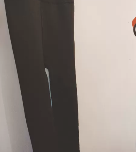 女裤加绒修身裤踩脚，纯黑色 全新全新均码￥...