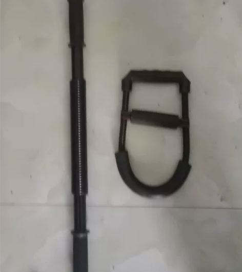 20kg臂力器，腕力器，要的话来拿走 感兴...