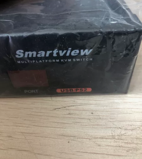 kvm交换机主机  电源线 网线 说明书 ...