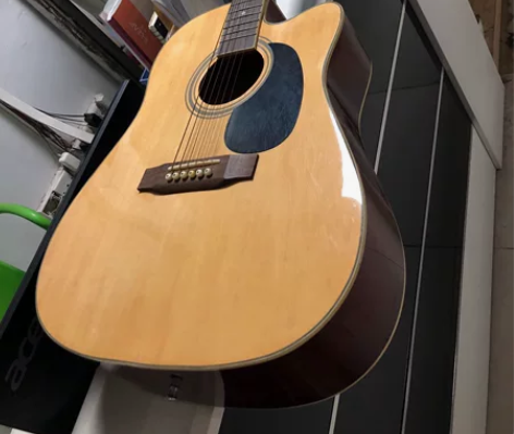 娃的吉他，实拍如图，合适的带走，限广东省内...